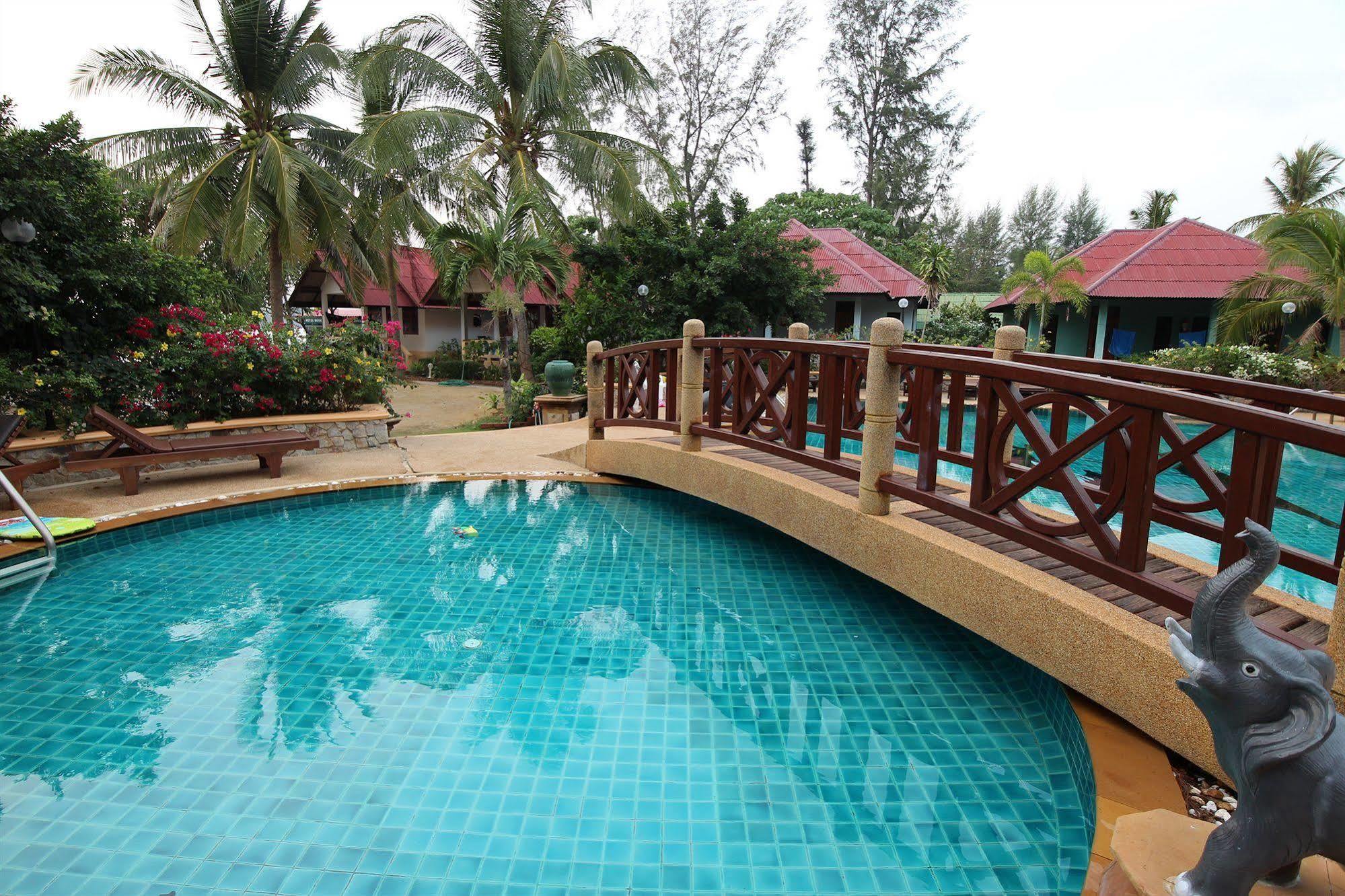 Lanta Villa Resort Ban Ai Dao Esterno foto